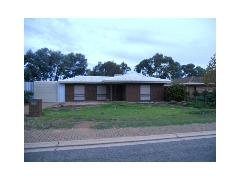 22 Commodore Parade, Andrews Farm SA 5114
