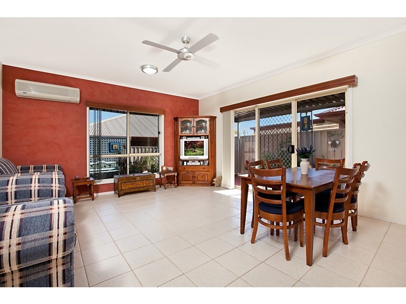 40 Thiele Crescent, Evanston Park SA 5116