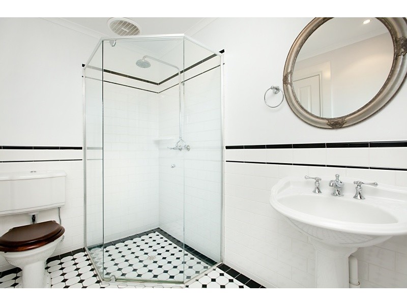 2 Gaston Court, Williamstown SA 5351