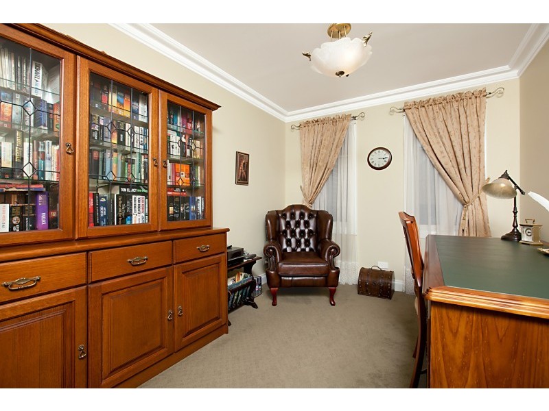 2 Gaston Court, Williamstown SA 5351