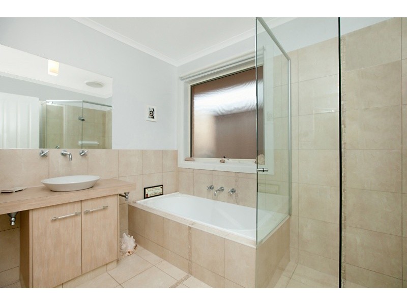 2 Gaston Court, Williamstown SA 5351