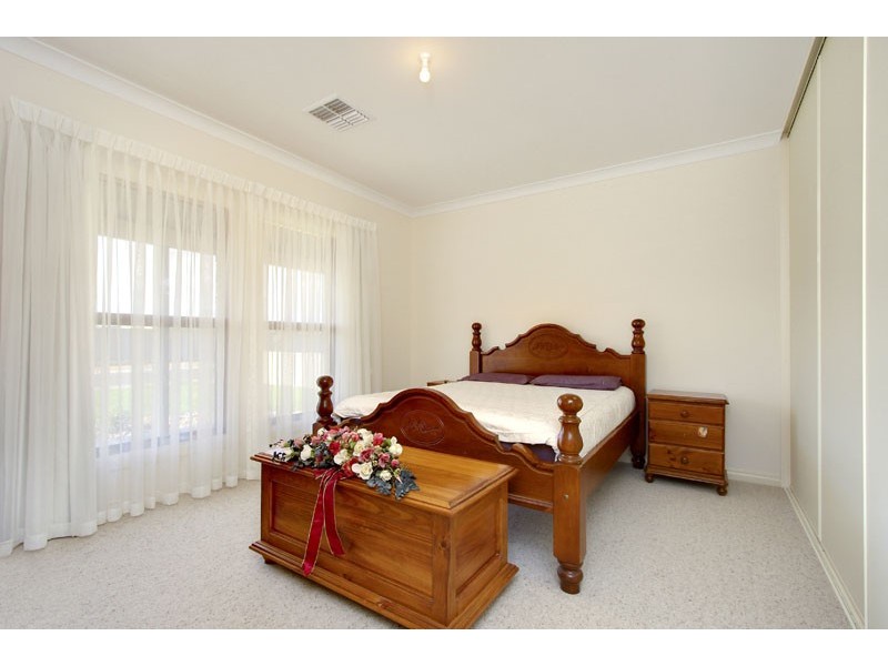 5 Glenfield Circuit, Angle Vale SA 5117