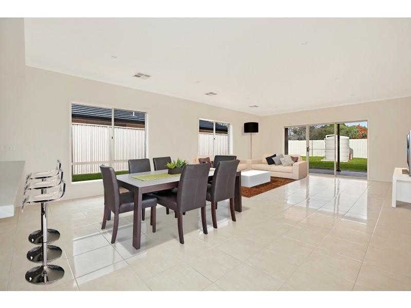 526B Main North Road, Evanston Park SA 5116