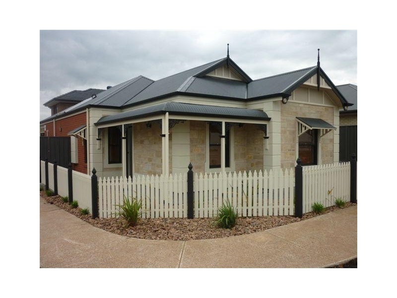 8 Swinden Court, Blakeview SA 5114