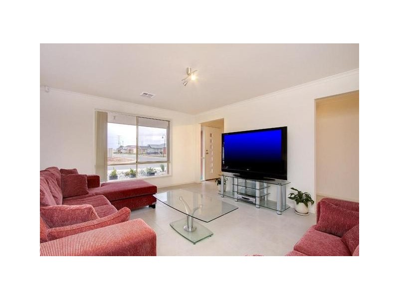 4 Wood Street, Parafield Gardens SA 5107