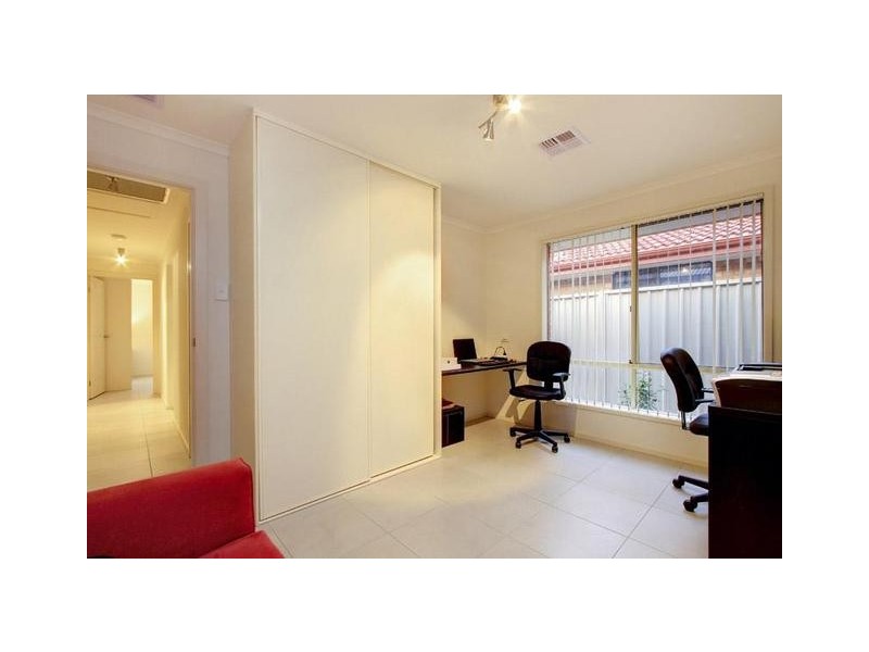 4 Wood Street, Parafield Gardens SA 5107