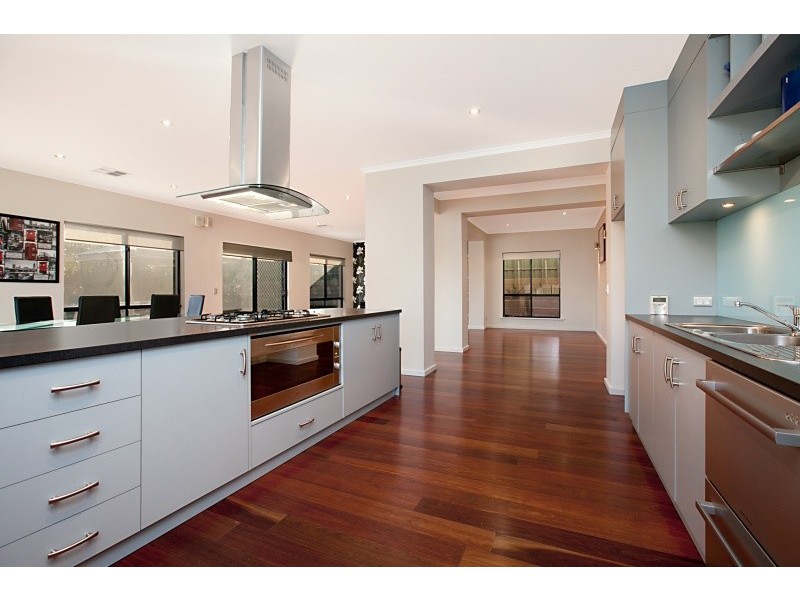 76 Osprey Parade, Hewett SA 5118