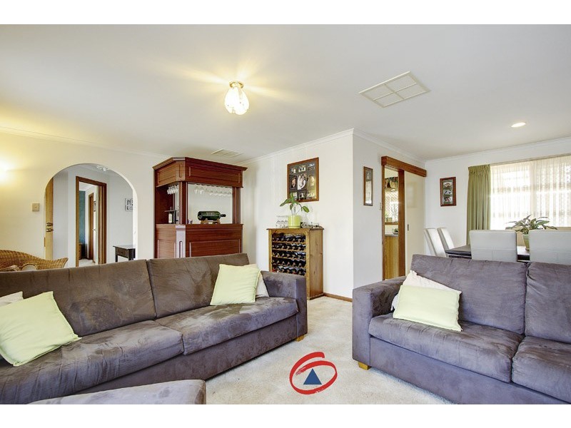 17 Barker Street, Willaston SA 5118