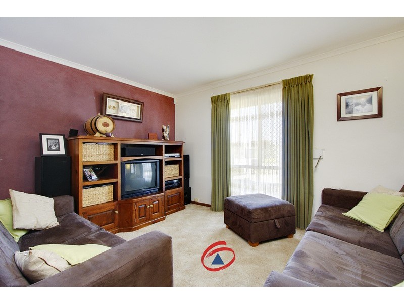 17 Barker Street, Willaston SA 5118
