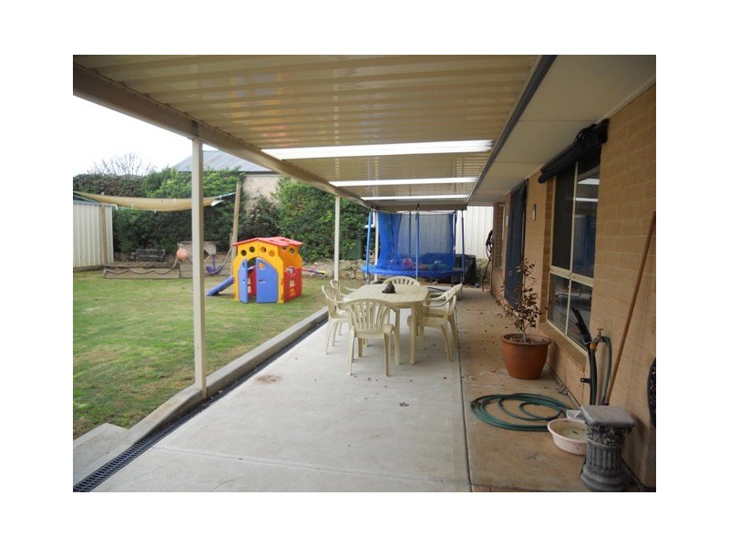 7 Holmes Street, Willaston SA 5118