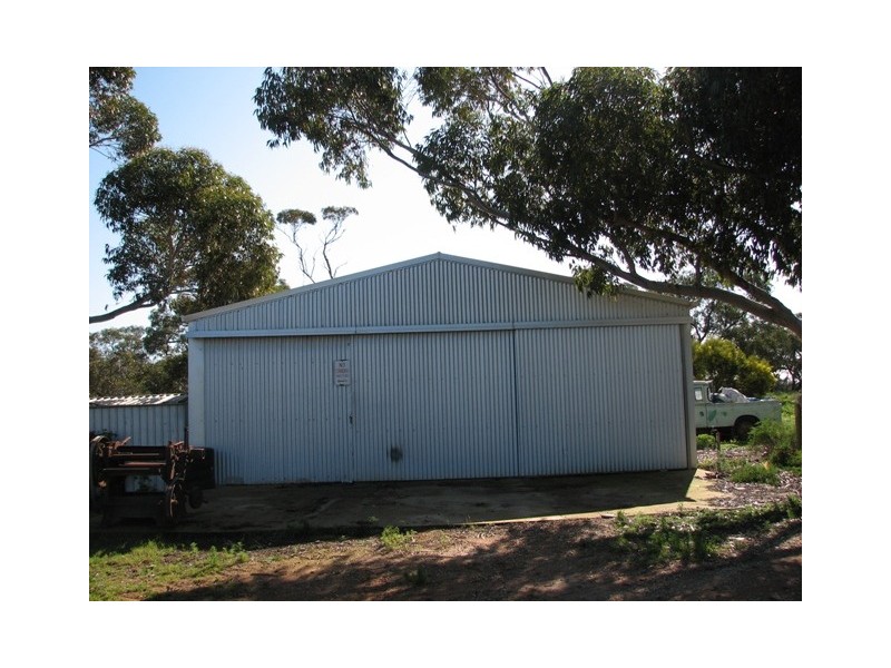 Lot 701 Saints-Avon Road, Bowmans SA 5550
