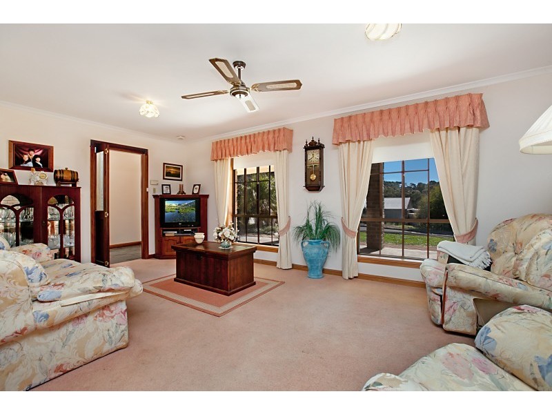 33 Eva Street, Williamstown SA 5351