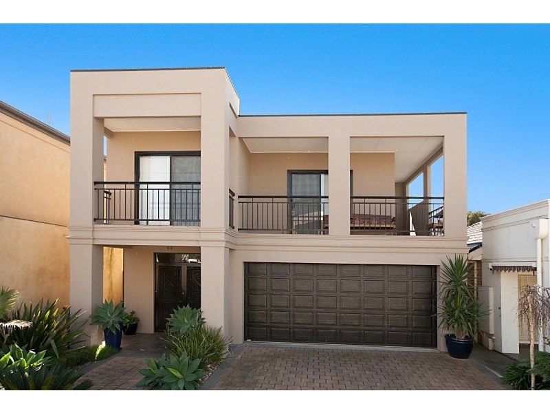 23 Frome Crescent, Mawson Lakes SA 5095