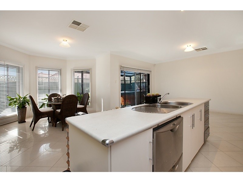 23 Frome Crescent, Mawson Lakes SA 5095