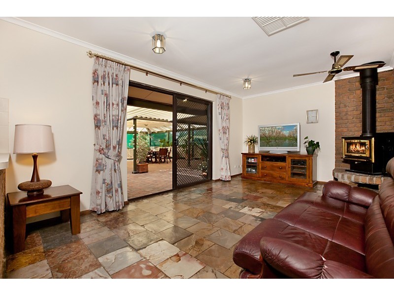 4 Chapman Drive, One Tree Hill SA 5114