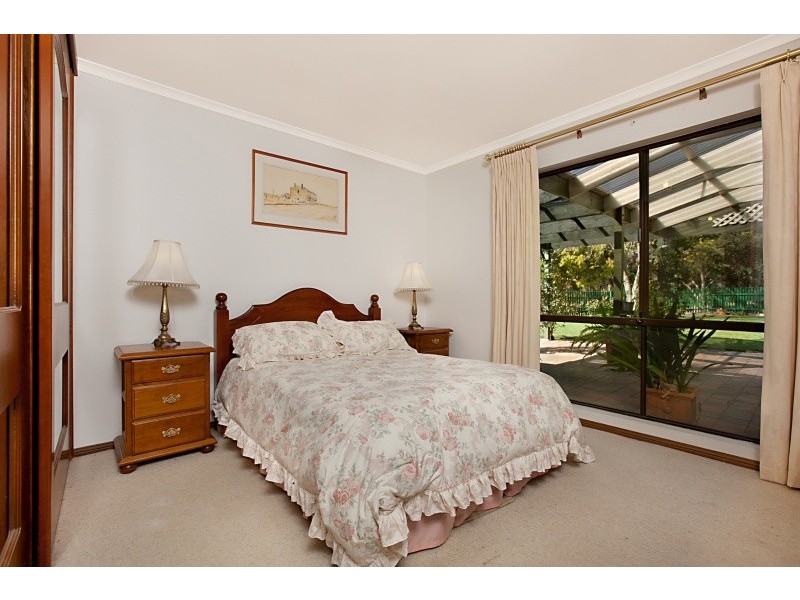 4 Chapman Drive, One Tree Hill SA 5114