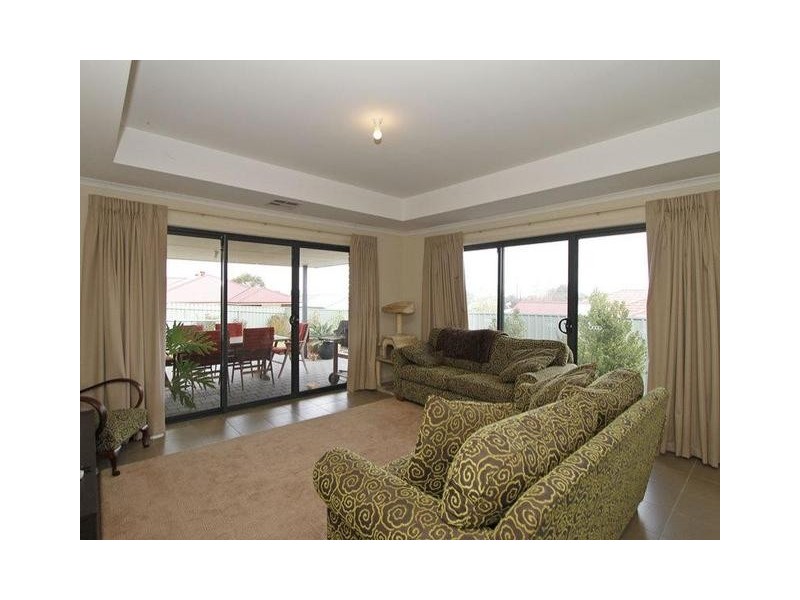 7 Mckinlay Drive, Hewett SA 5118