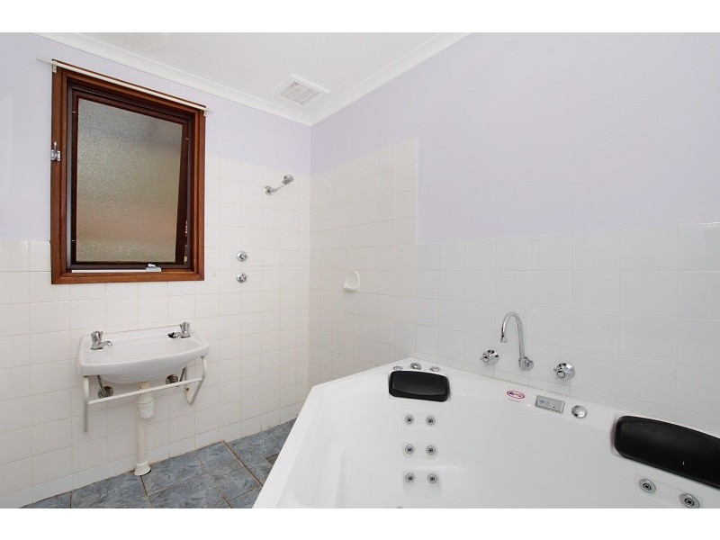33 Illalong Crescent, Munno Para SA 5115