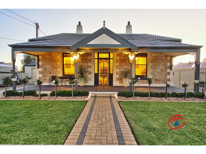 5 Burrow Street, Willaston SA 5118