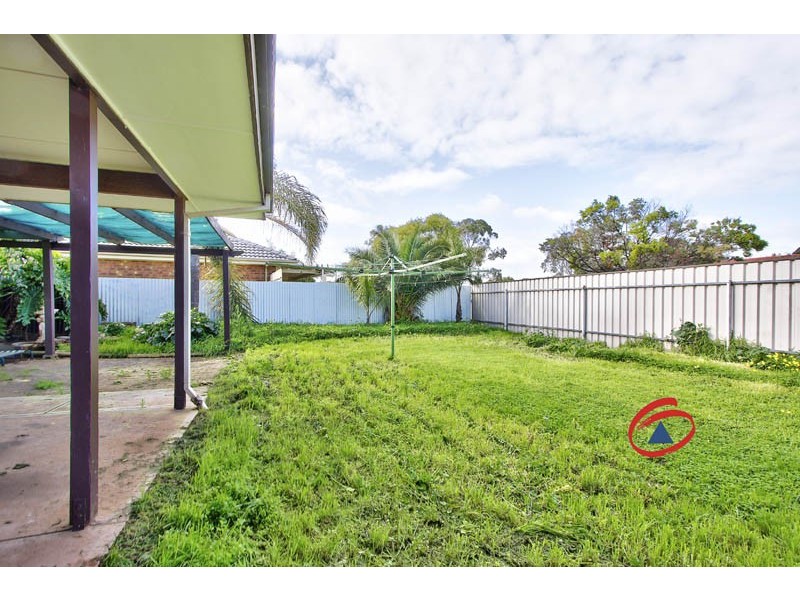 15 Denbar Grove, Andrews Farm SA 5114