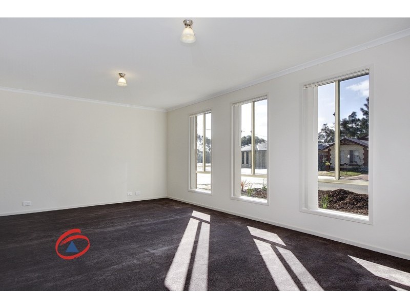 4 Dyson Street, Evanston SA 5116