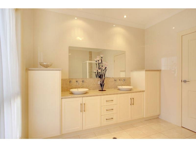 5 Glenfield Circuit, Angle Vale SA 5117