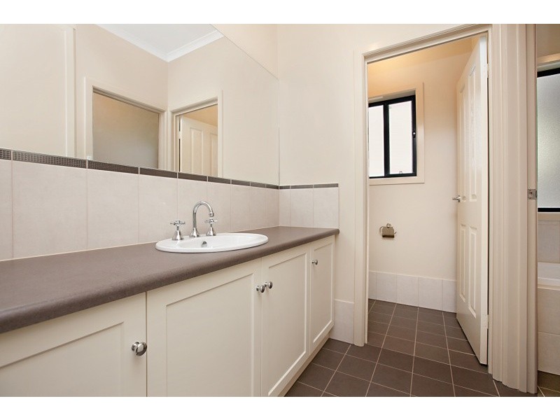 11 Carmelo Close, Gawler East SA 5118