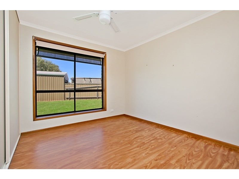 2/27  Commodore Parade, Andrews Farm SA 5114