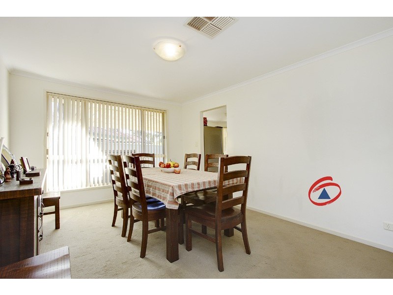 18 Lumsden Court, Evanston Park SA 5116