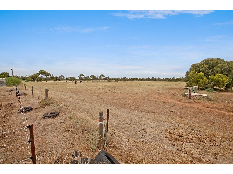 Lot 4 V Hancock Road, Owen SA 5460