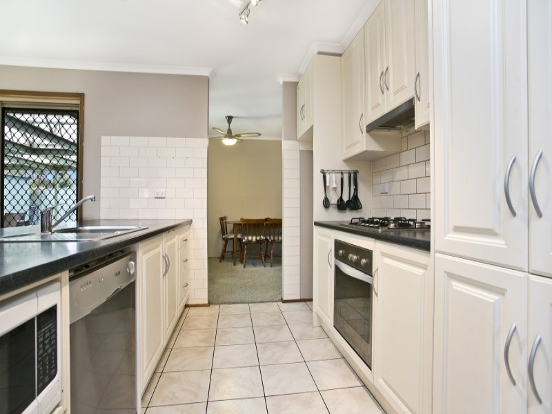39 Brooks Avenue, Willaston SA 5118
