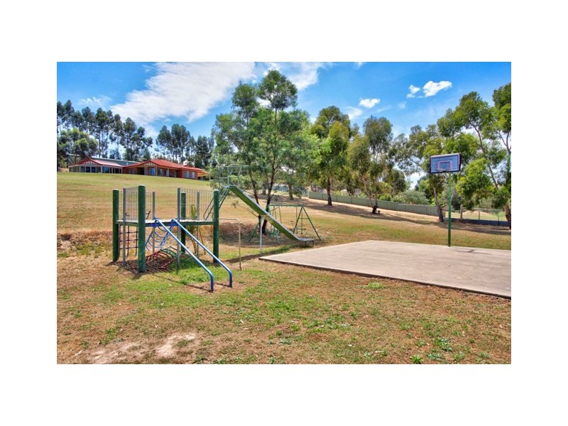 68 Yettie Road, Williamstown SA 5351