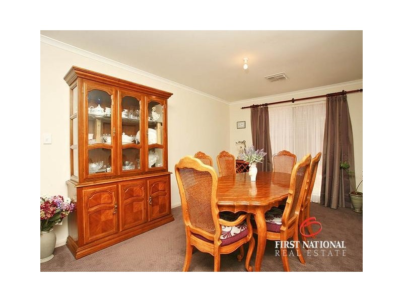 11 Fatchen Close, Evanston Park SA 5116