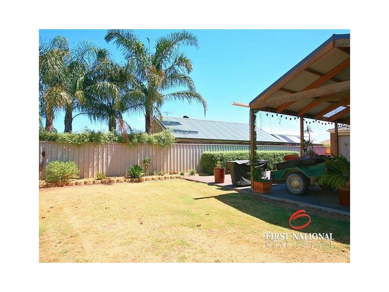 11 Fatchen Close, Evanston Park SA 5116