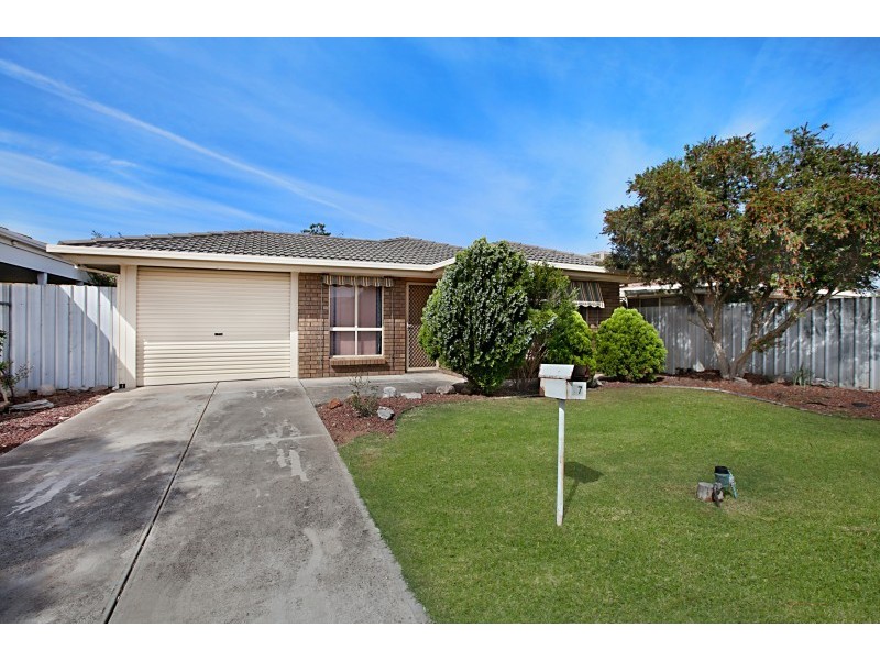 17 Burdett Drive, Paralowie SA 5108