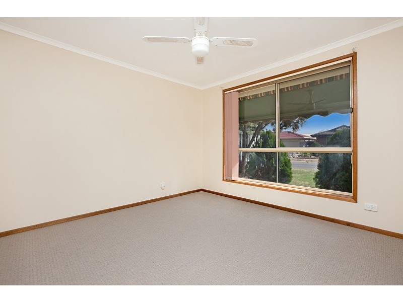 17 Burdett Drive, Paralowie SA 5108