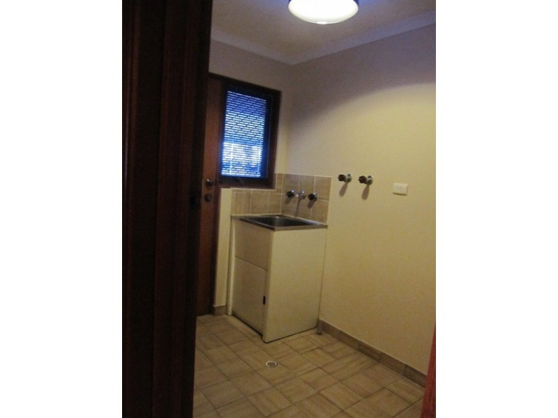 17 Selangor Avenue, Fairview Park SA 5126