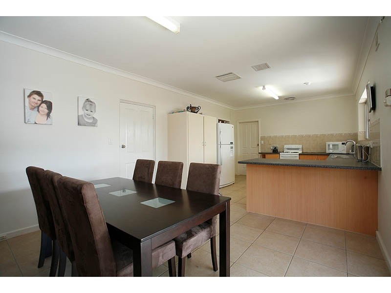 6 McGonigal Drive, Willaston SA 5118