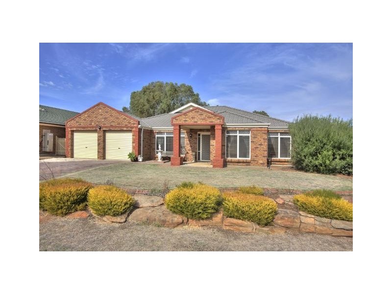 6 Gerlach Grove, Evanston Park SA 5116