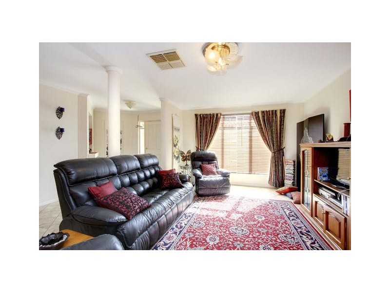 6 Gerlach Grove, Evanston Park SA 5116