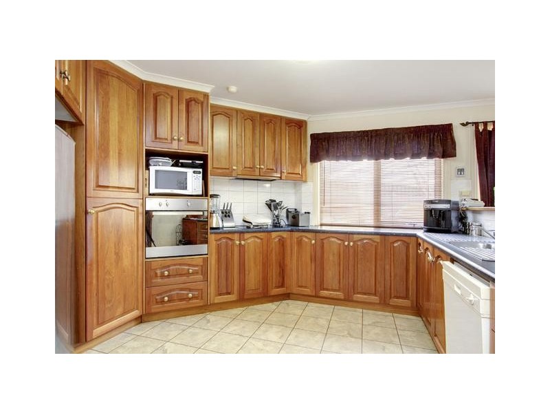 6 Gerlach Grove, Evanston Park SA 5116