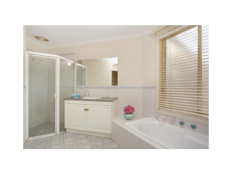 6 Gerlach Grove, Evanston Park SA 5116