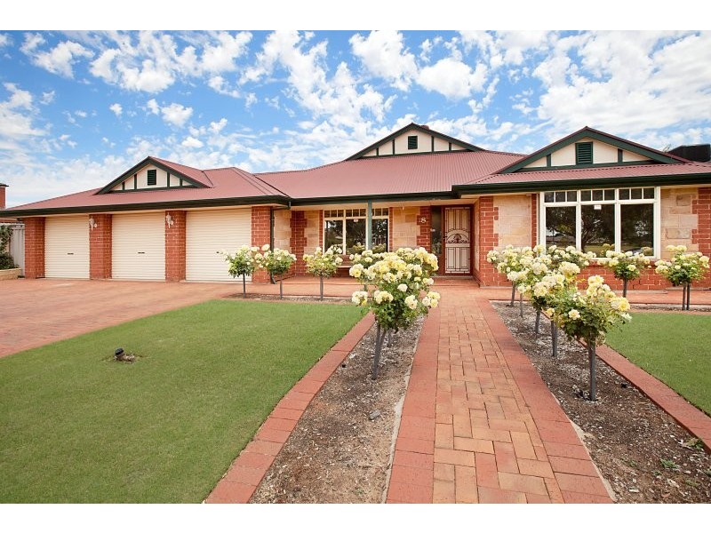 8 Rossiter Drive, Evanston Park SA 5116