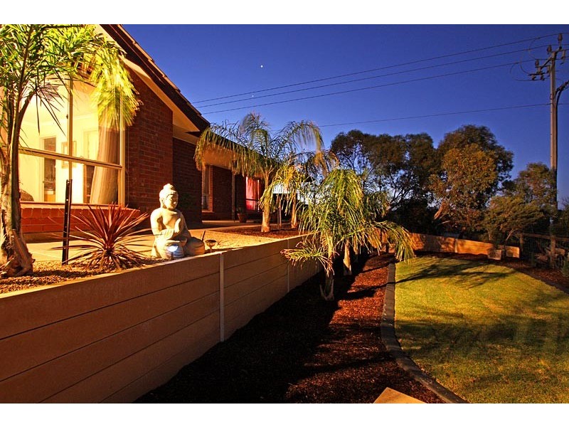 9 Jestina Court, Evanston SA 5116