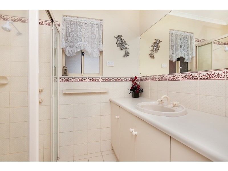 9 Jestina Court, Evanston SA 5116