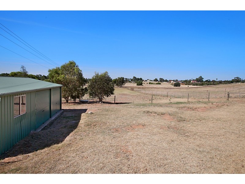 9 Jestina Court, Evanston SA 5116