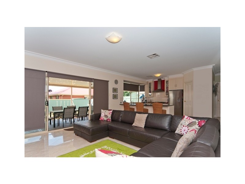 21 Ames Drive, Evanston Park SA 5116