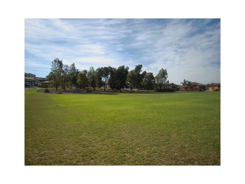 21 Ames Drive, Evanston Park SA 5116