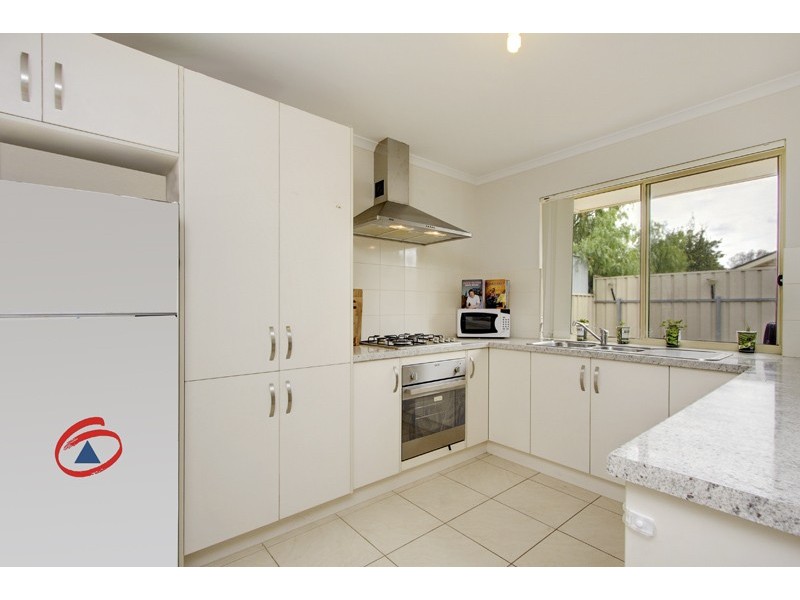 1/10 Rose Street, Smithfield SA 5114