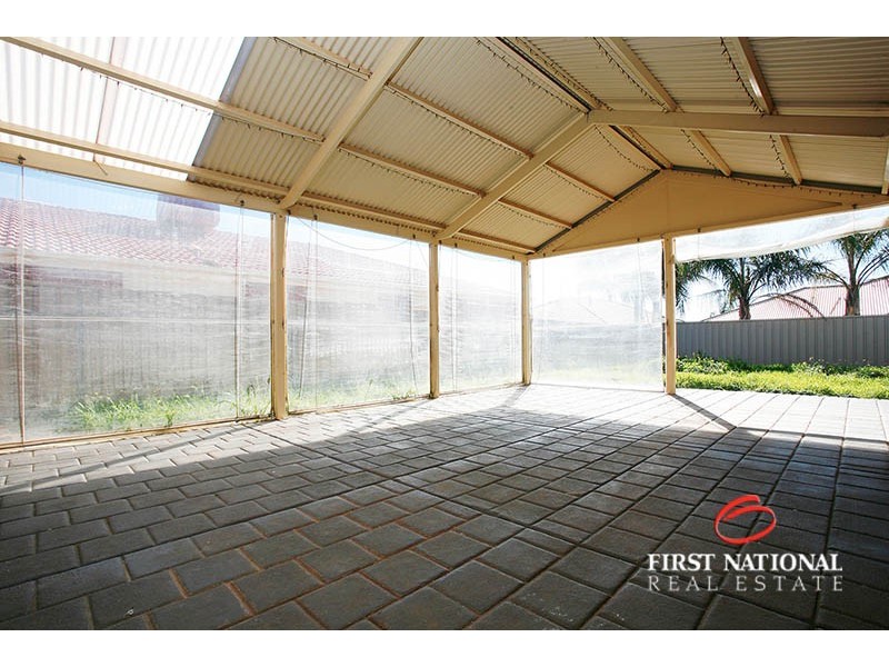 31 Thiele Crescent, Evanston Park SA 5116